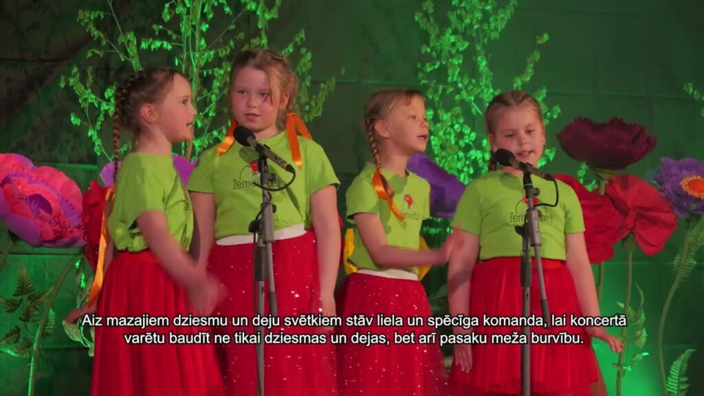Dursupē aizvadīti mazie dziesmu un deju svētki